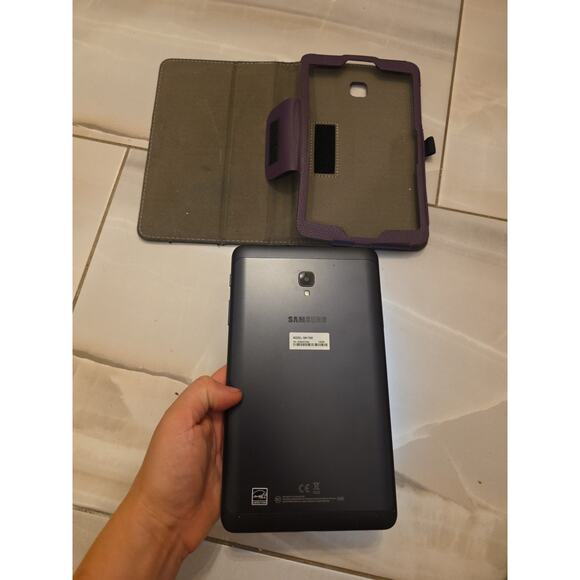 Samsung Galaxy Tab A8 SM-T380 16 GB, Wi-Fi, 8 in - Black unlocked - Picture 2 of 16